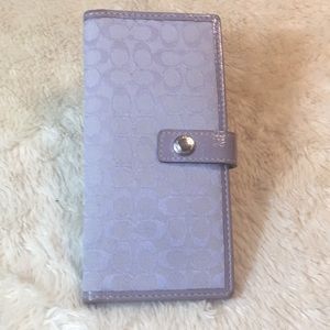 🔴SOLD🔴Coach bi- Fold credit card wallet